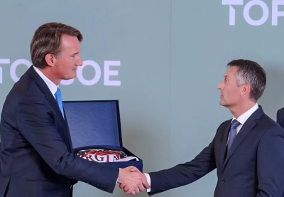 Virginia Governor Glenn Youngkin and Jakob Haldor Topsøe, chairman Topsøe Holding A/S